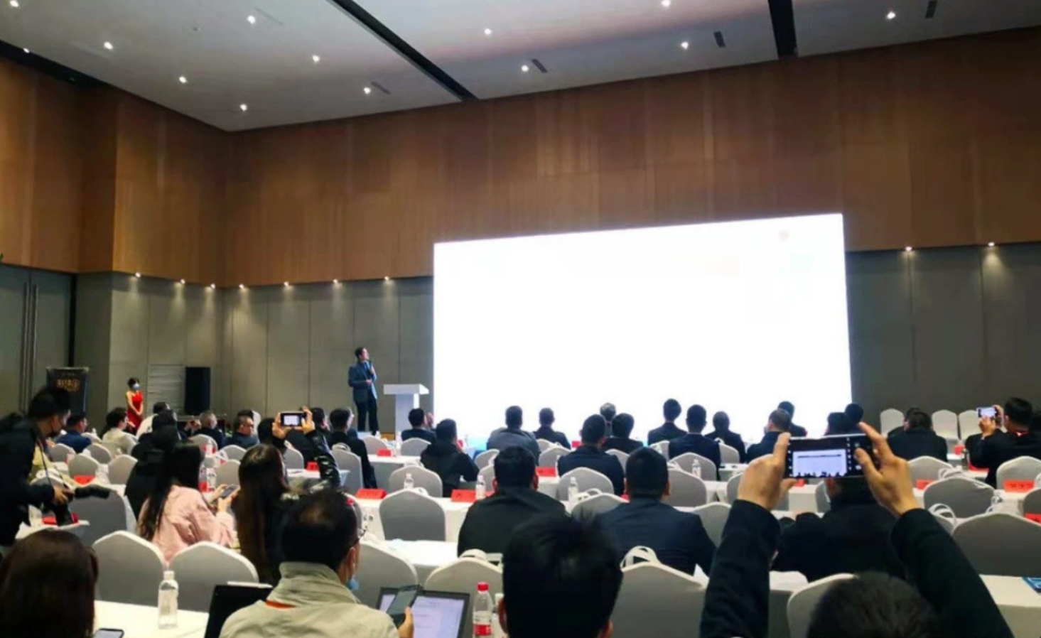 助力城市更新行动—2021年中国净化与新风行业发展论坛圆满召开